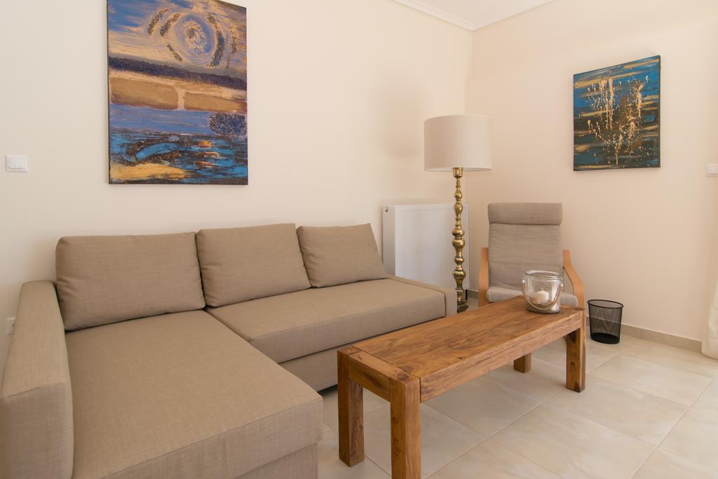 Angelbay Bungalows Agia Triada  Room photo