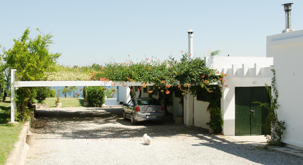 Angelbay Bungalows Agia Triada  Exterior photo